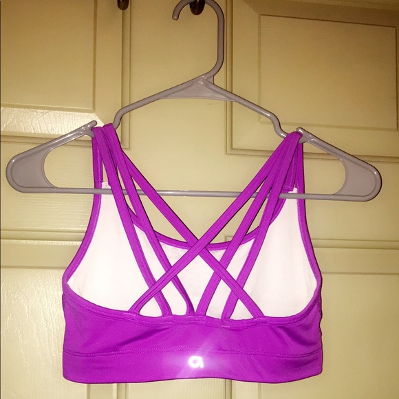 GAP Sports Bra - Picture 1 of 3